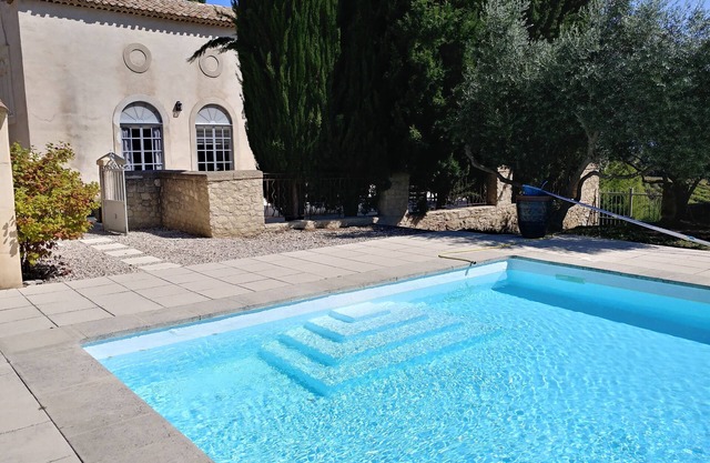 House in the Luberon park, exceptional setting with 16m pool Absolute peace and quiet