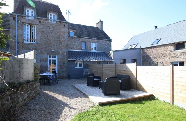 Casa costera con jardín, terraza y WiFi cerca de la playa