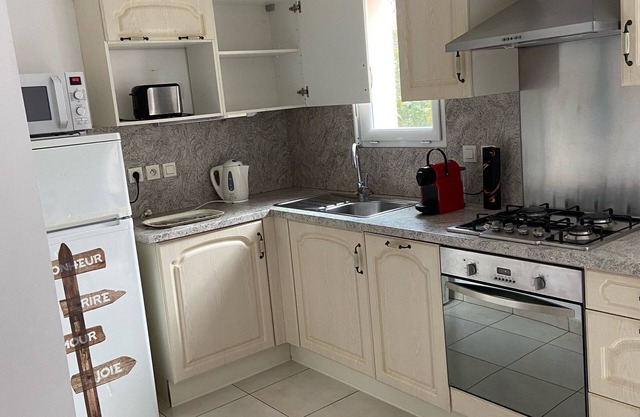 casa de 70 m2accolee tiene la propiedad principal con 6 camas y jardín de 100m