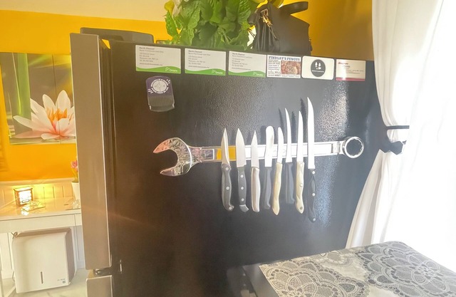 House of Tranquility No cleaning fees Tiny home & pet friendly, NON Smoking.