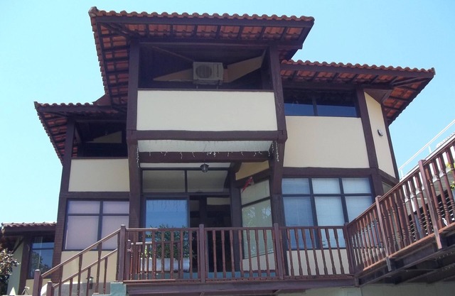 Casa con 4 suites, Yacht Club, piscina, terraza / terraza, vista al mar, cerca de la Villa