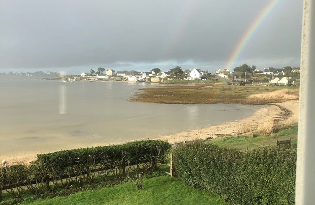 Casa con vista excepcional, acceso directo a la playa, 12 personas.