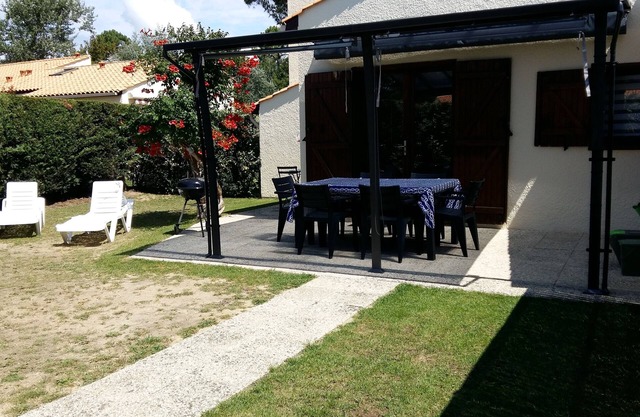 HOUSE WITH HEATED POOL CLOSE TO BEACHES AND NATIONAL FOREST