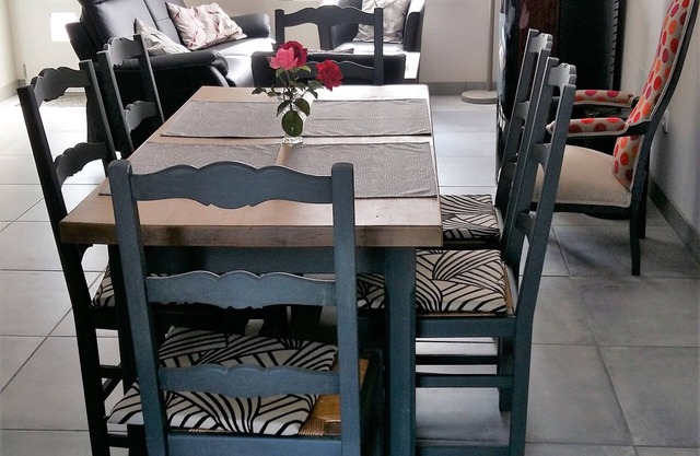 CASA con jardín en Cherbourg en Cotentin, a 10 minutos del mar, 9 p, wifi gratuito
