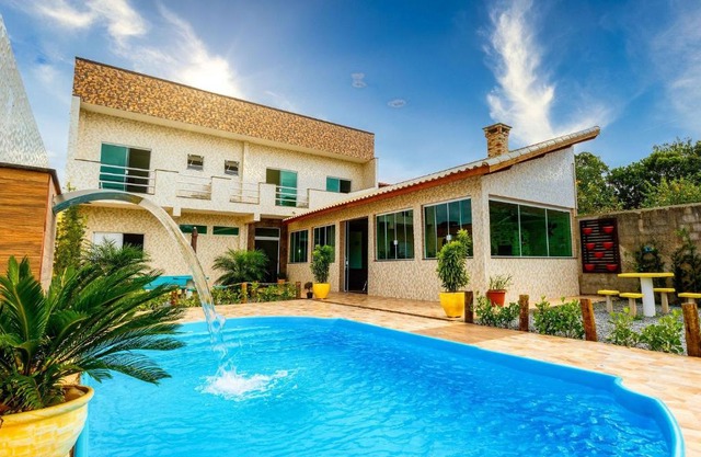 Casa con piscina y barbacoa en Peruíbe con mucho confort para 16 personas