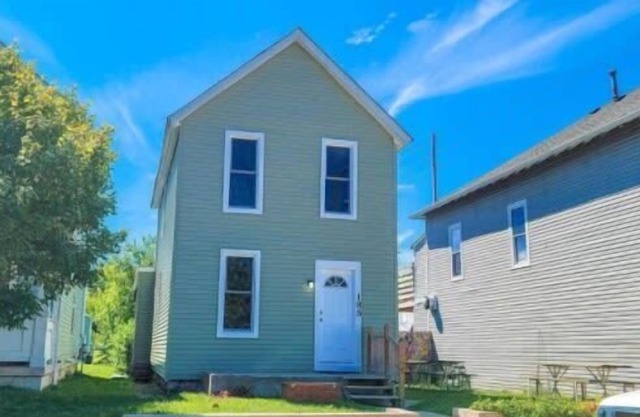 Housepitality - Farmhouse Cottage - New Renovation