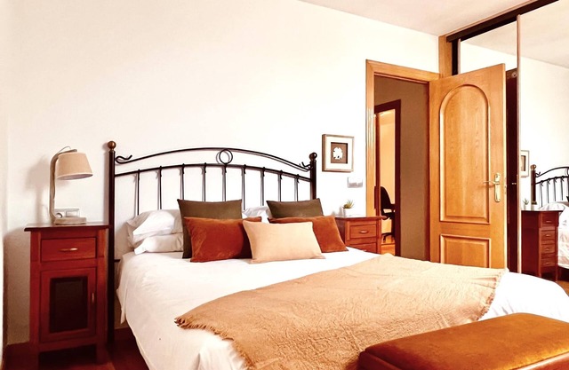 Housingleon- duplex nuevo con garage a 500 metros del casco historico