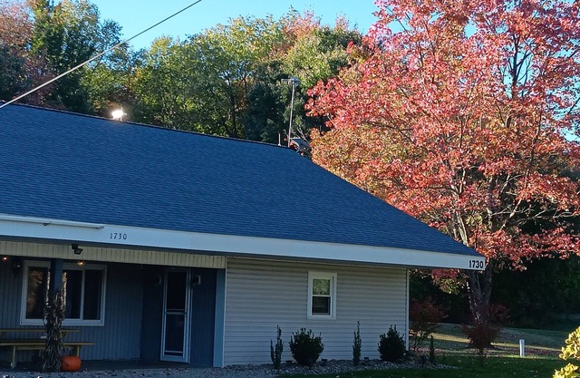 Quiet Country, One Level Home, Self Check-In, 10 min from Corry