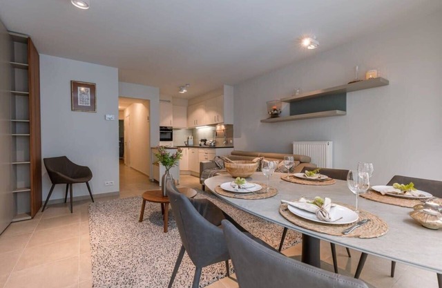 Huswell - Comfortable 2 bedroom seaside apartment