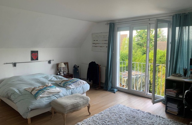 I rent my house in a country setting in the Santeny estate