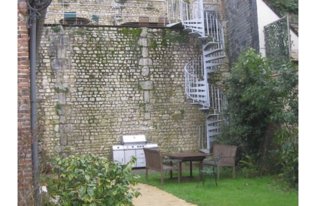 ideal house for groups of 12 people 500 m from the city center