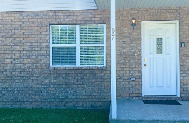 Ideal para estancias familiares cerca de la puerta principal de Fort Leonard Wood