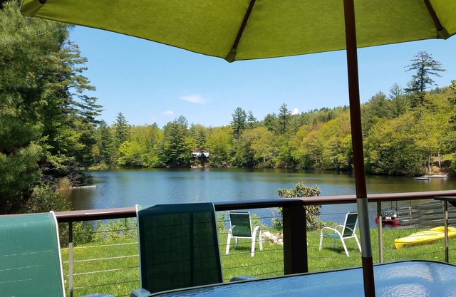 Casa idílica frente al lago adecuado para dos familias