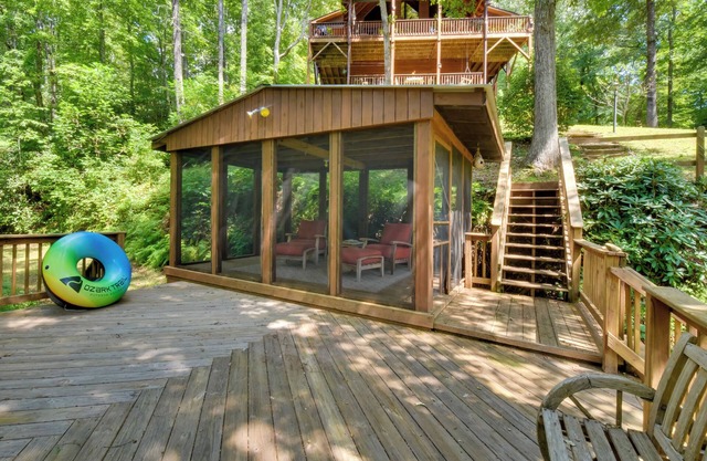 Idyllic Murphy Hideaway w/ Multi-Level Deck!