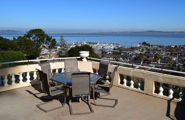 Idílica villa privada con impresionantes S. F. Vista de la bahía y el puerto de yates