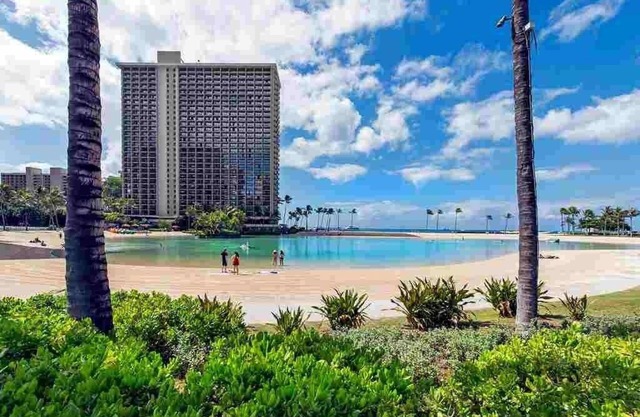 Ilikai Marina Studio City View Condos with Fully Equipped Kitchens & Free Wifi