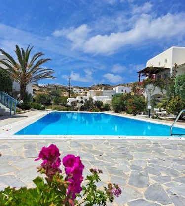 ILIOS COZY POOLHOUSE MYKONOS