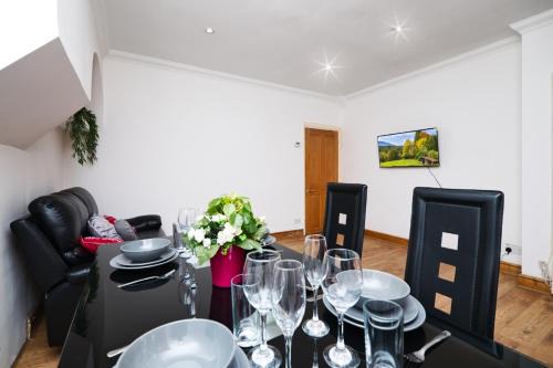 Immaculate Condition 3 Bed En-Suite Refurbished House