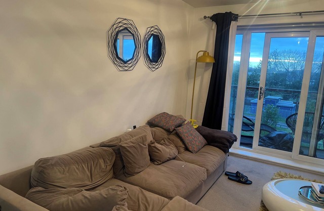 Impeccable 2-Bed Apartment in Orpington