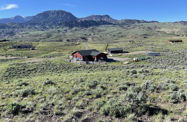 In the beautiful town of Wapiti Wy, only 32 miles from E gate of Yellow stone