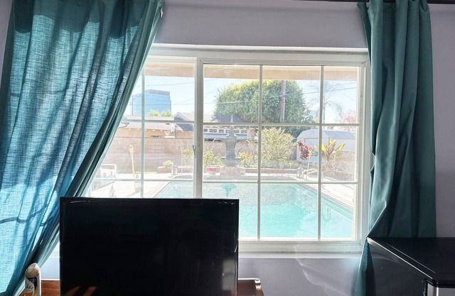 Independent room your Second home at Covina