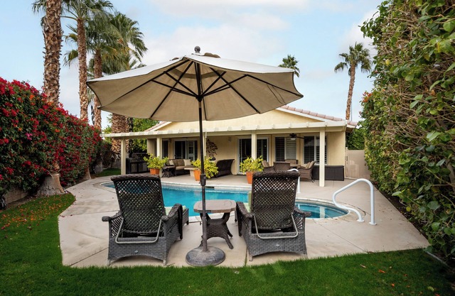 Indian Palms Oasis - Just a Walk to Festivals!