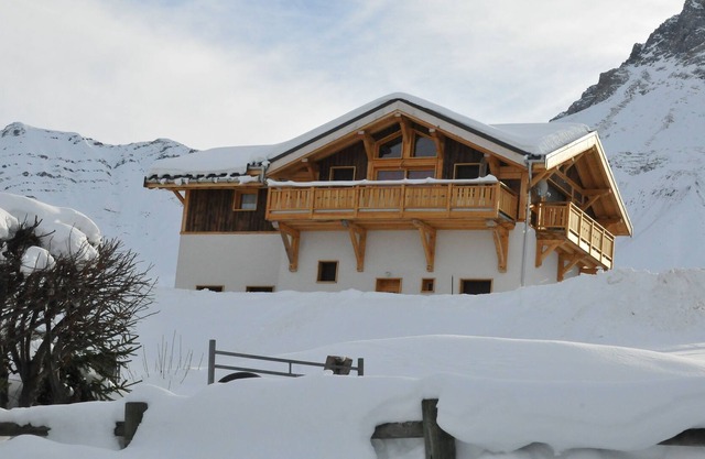 CHALET INDIVIDUAL 10 PERSONAS ALBIEZ MONTROND FAMILY STATION 1. 600