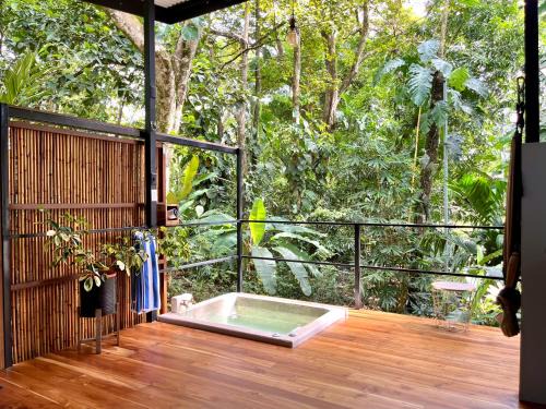 Industrial Studio with private Jacuzzi