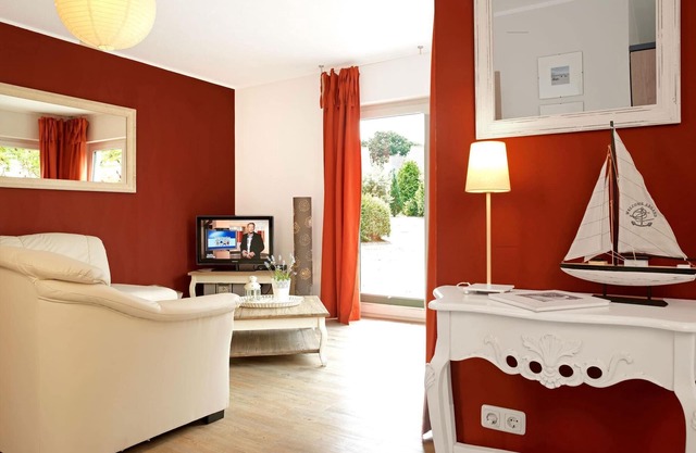 Inselhaus Poel 2 - Comfortable holiday in a peaceful location in Kaltenhof.