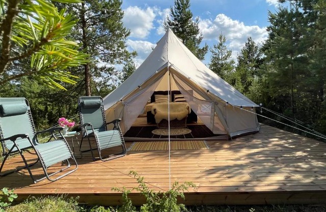 Intsu Royal Kadakametsa Glämp