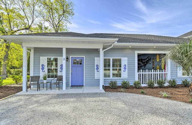 Inviting Home < 2 Mi to Ocean Isle Beach Pier