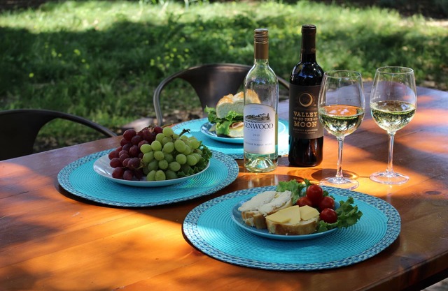 Escapada acogedora de Sonoma Wine Country con jardín privado y bañera de hidromasaje con tachuelas de roble