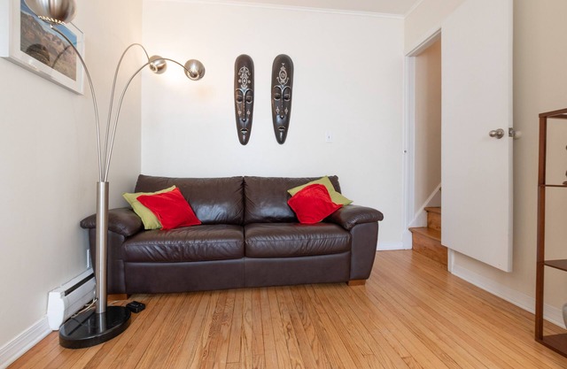 Ironbound Oasis: Urban Retreat Near NYC