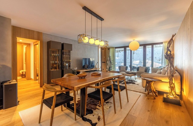ISARD HOMES by SELECT RENTALS