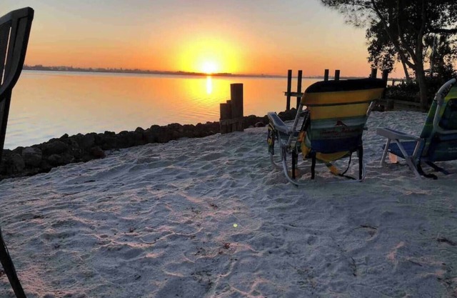 Nueva propiedad! Vistas impresionantes. Frente al mar "Paradise Bay". Piscina y paseo a la playa