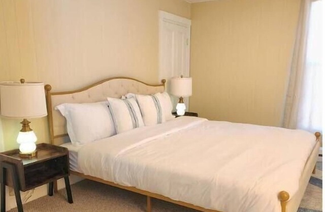 Island View House BnB Self Check-In # 5 / Free off- Street parking