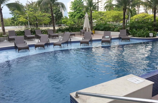 Es una suite con muebles diseñada por arquitectos y nuevos