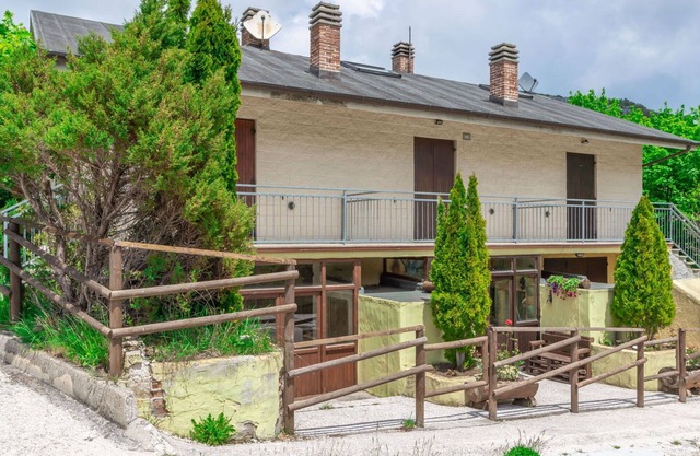 Casa de vacaciones en Bolognola con 3 habitaciones, capacidad 8