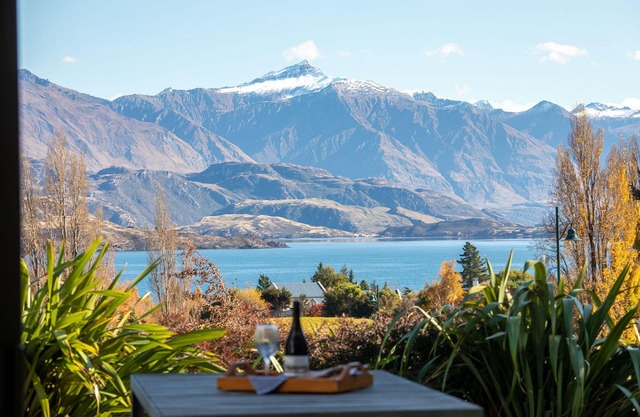 IVP Island View Place: arquitecto de lujo diseñado con impresionantes vistas al lago