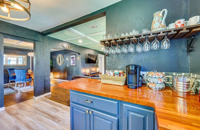 Jacksonville Vacation Rental w/ Deck!