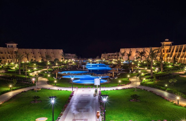 Jasmine Palace Resort & Spa