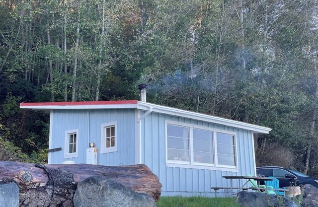 Jasper Inn - Cabaña frente a la playa en el estrecho de Juan De Fuca