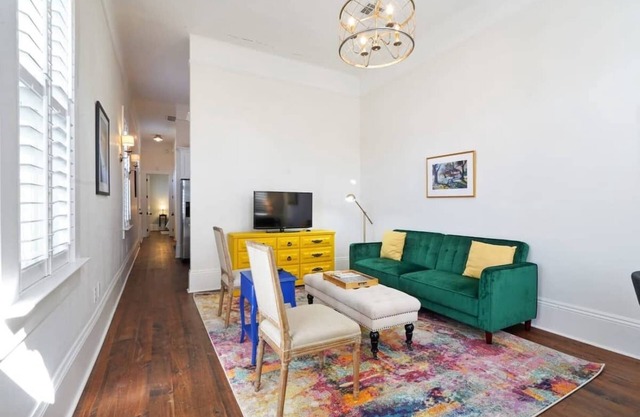 Jazzfest HQ: Bayou Bungalow in New Orleans' Midcity Bayou St. John