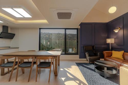 Jeju Leval Homme The Gwangnyeong Forest