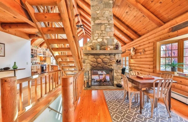 Jewett Creek Cabin Escape