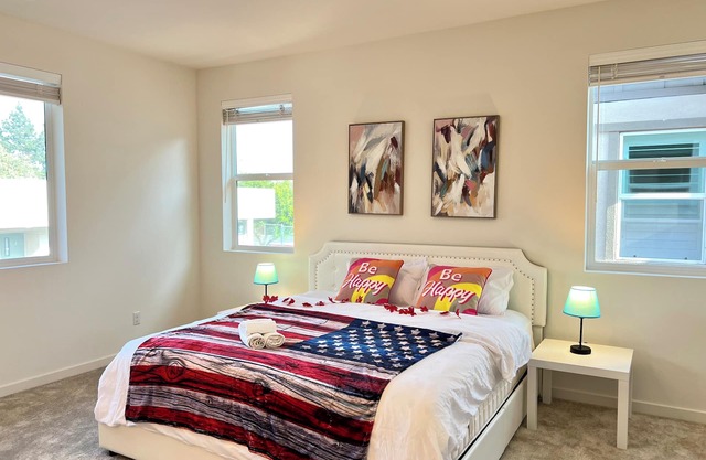 Jie's Choice — Luxury New 4b3b Pomona Hideaway