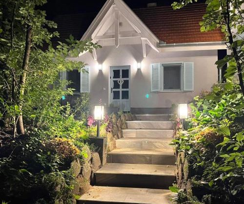 Jobb, Mint Otthon Vendégház Kőröshegy