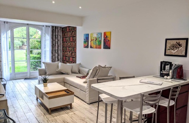 Joli T2 Saint Endreol HAMEAU PALAYSON Var