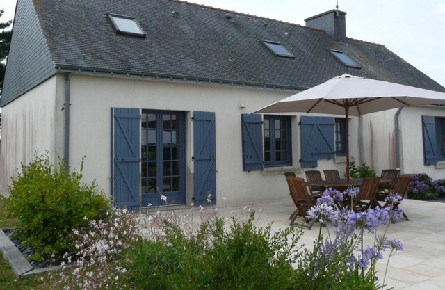 Jolie Villa Typique Néo-Bretonne, 800m Plage - C54