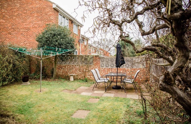 Jowitt Avenue | Superb Detached House | eco-Serviced Accommodation |